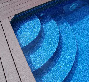 CT Pool Liner Installs wrinkle free steps